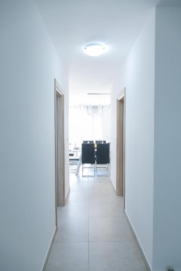 Ferienwohnung Navi Kaštela Exterior foto