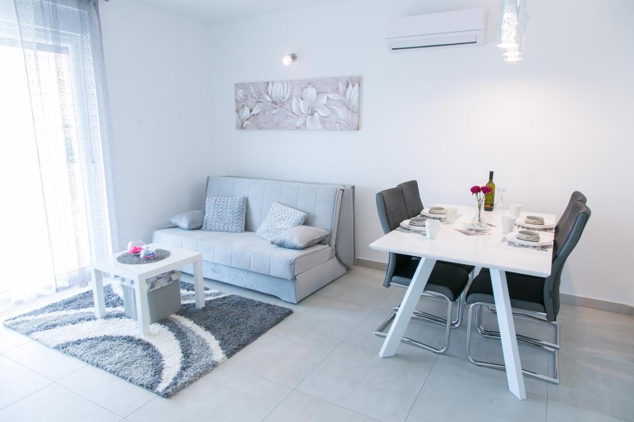Ferienwohnung Navi Kaštela Exterior foto